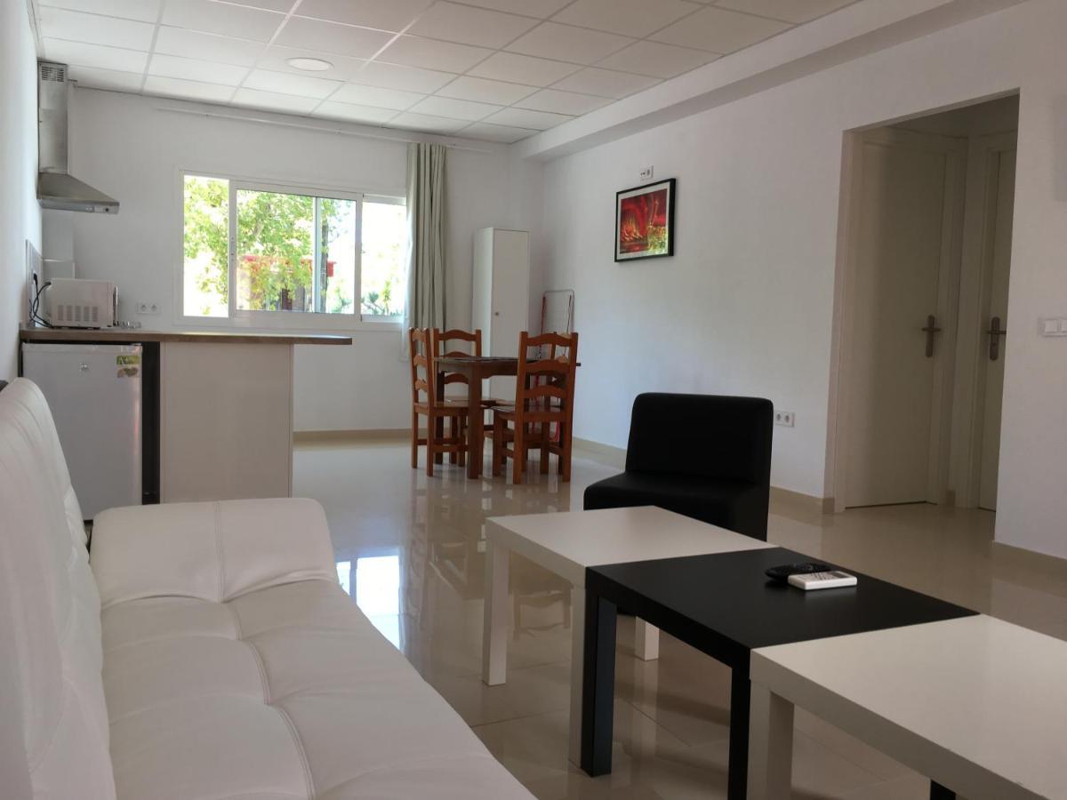 טורמולינוס Apartamentos Carmen Teresa מראה חיצוני תמונה